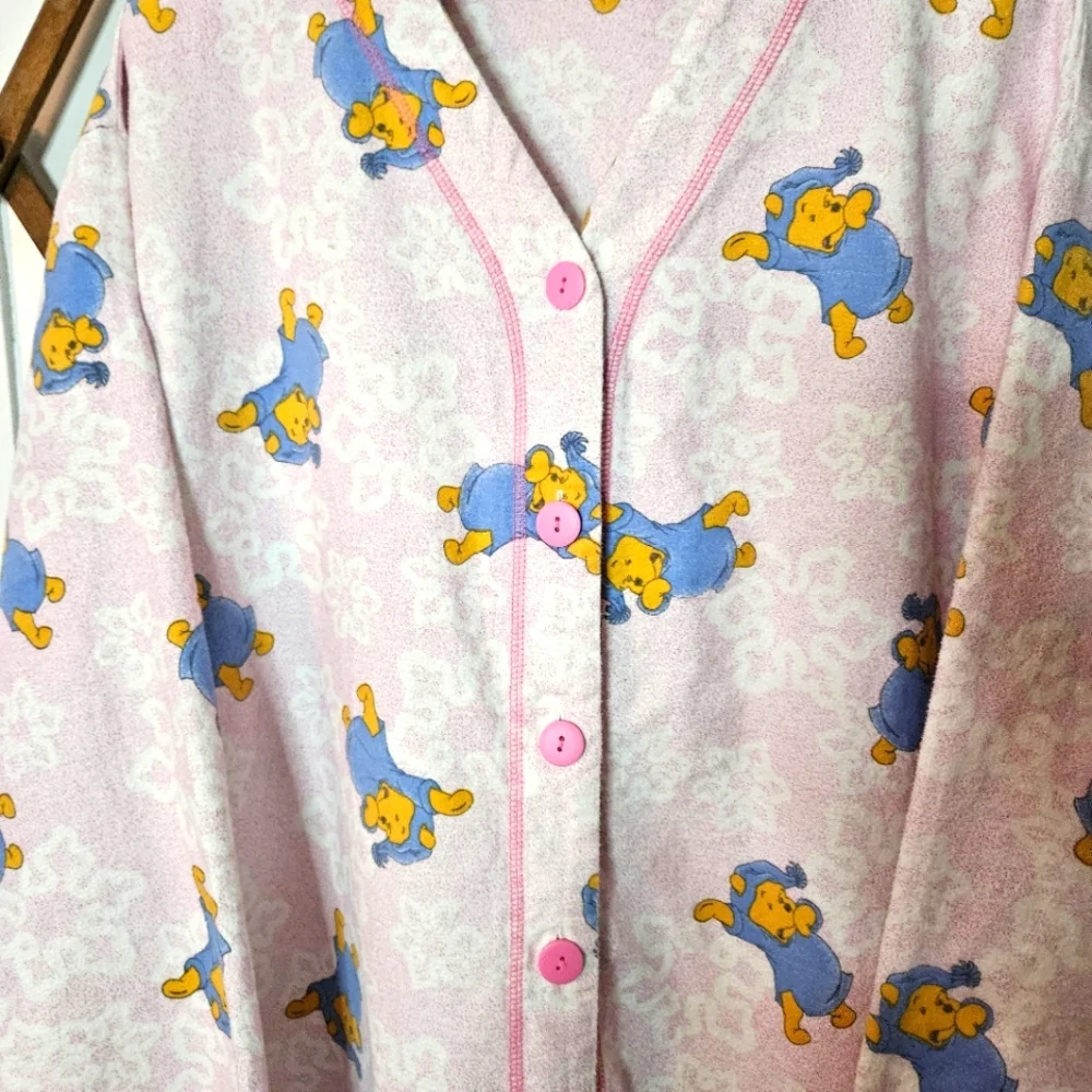 Vintage Winnie The Pooh 1 Piece Pajama Flannel Womens Size XL 4 Button Disney - Picture 2 of 7